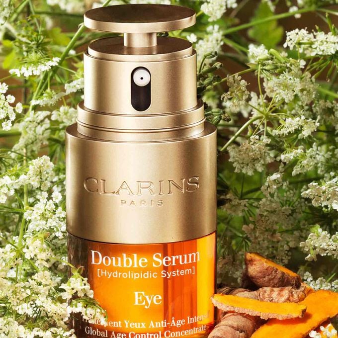 Clarins Double Serum Eye, Perawatan Mata Anti-Aging Lengkap untuk Area Sekitar Mata yang Lebih Muda dan Segar