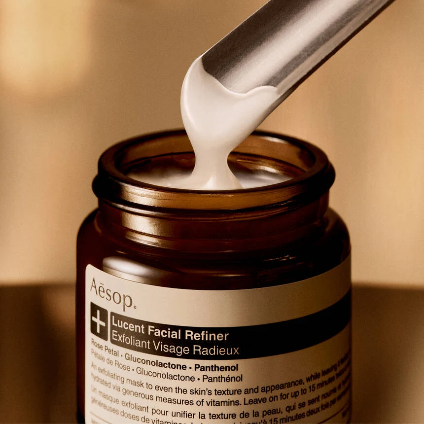 Aesop Lucent Facial Refiner, Masker Eksfoliasi Lembut untuk Kulit Lebih Halus dan Bercahaya